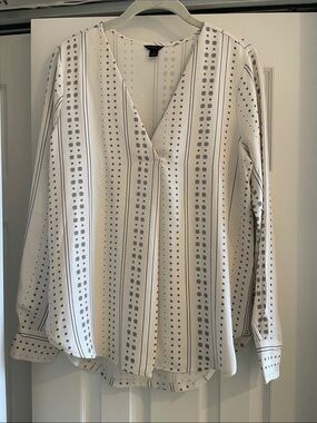 Ann Taylor Cream V-Neck Blouse with Gray Stripe & Dot Print